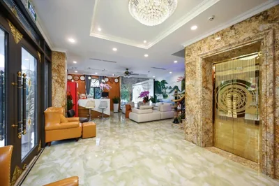 Ly Ly Luxury Hotel – Foto’s 5